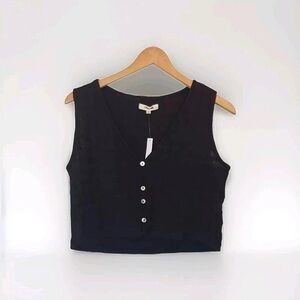Elegant Black Sleeveless Crop Top